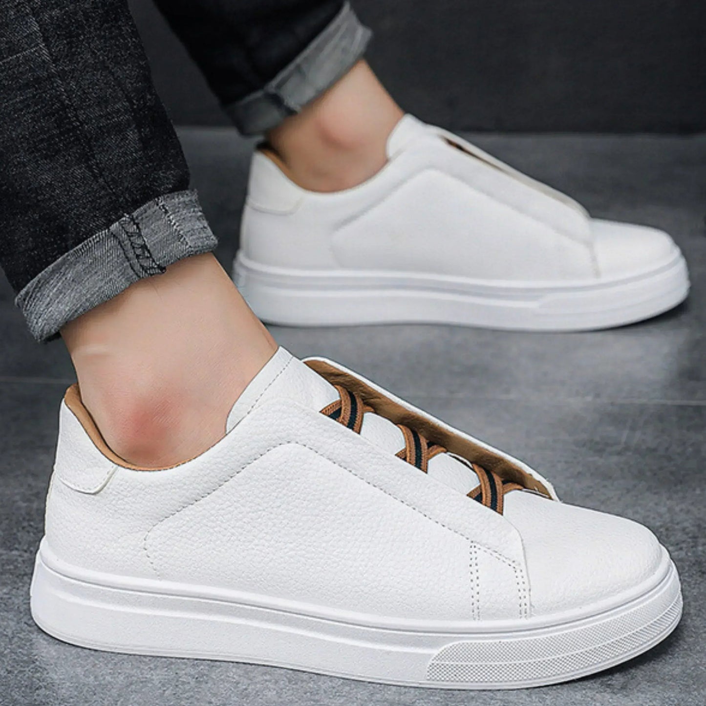 Arlo Leather Sneakers